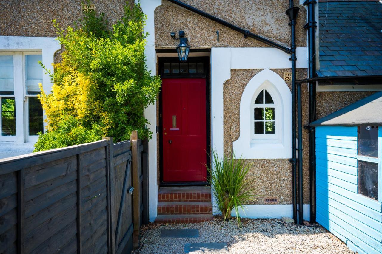 Birdsong & Pine: Parking & Garden Leilighet Worthing Eksteriør bilde